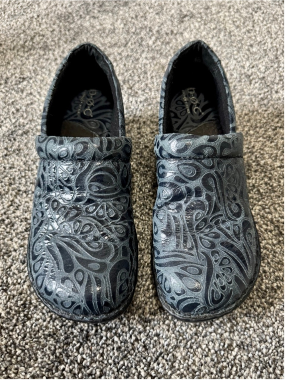 Women's B.O.C Peggy Black/Blue Tooled Floral Embossed Clogs Size 8
